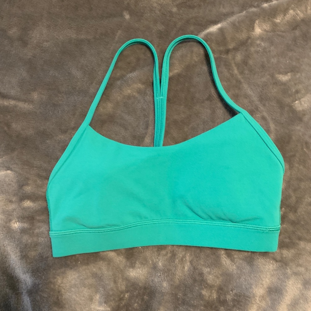 Lululemon flow Y sports bra